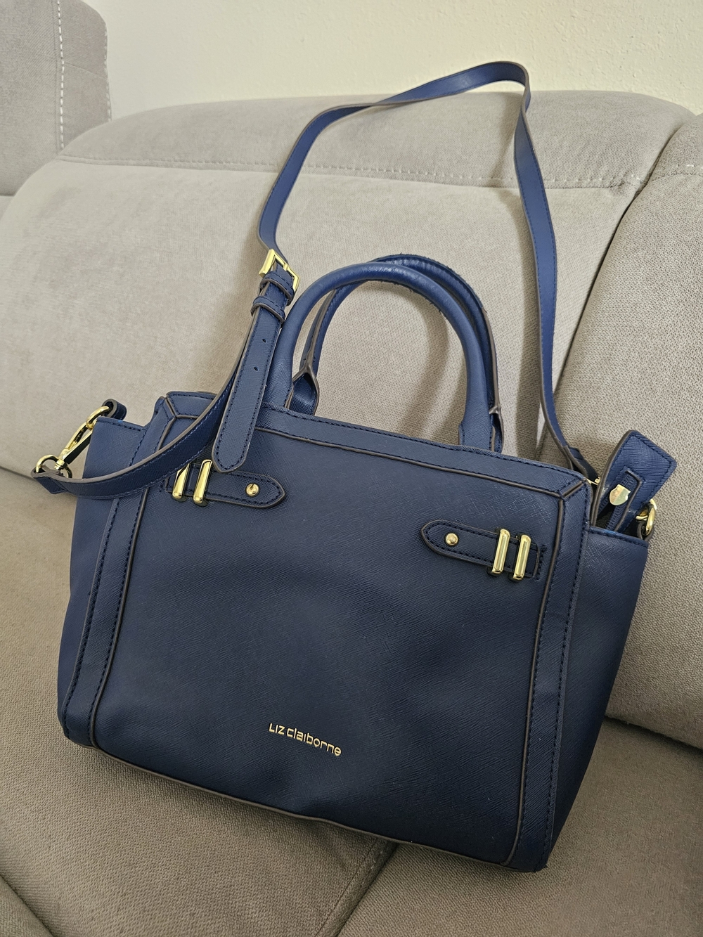Liz Claiborne Mini Tuxedo Tote Bag in navy blue